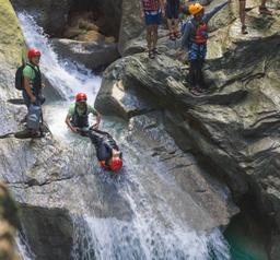 상품-큐레이팅-캐러셀